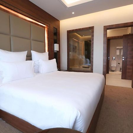 Weekend Hotel Sari Jeddah Exterior photo