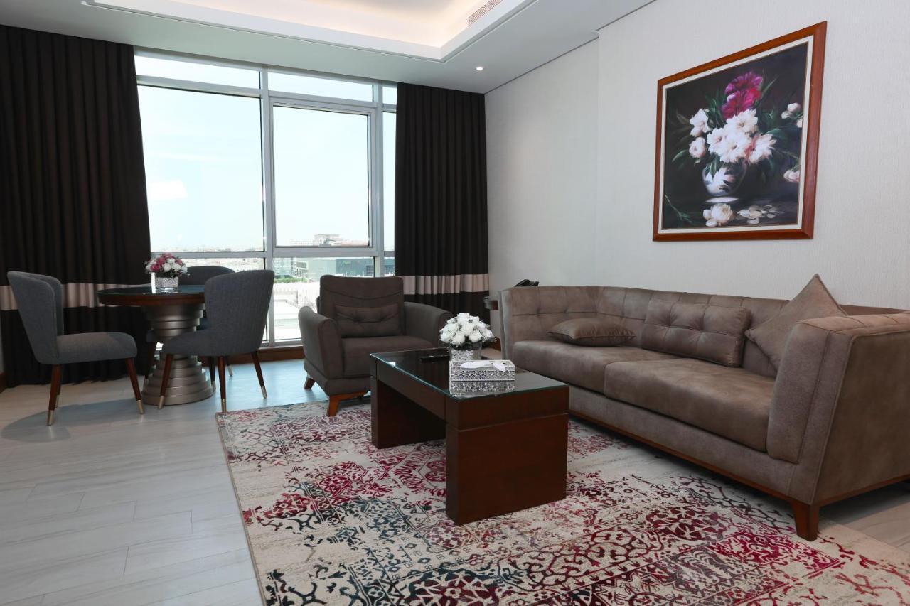 Weekend Hotel Sari Jeddah Exterior photo