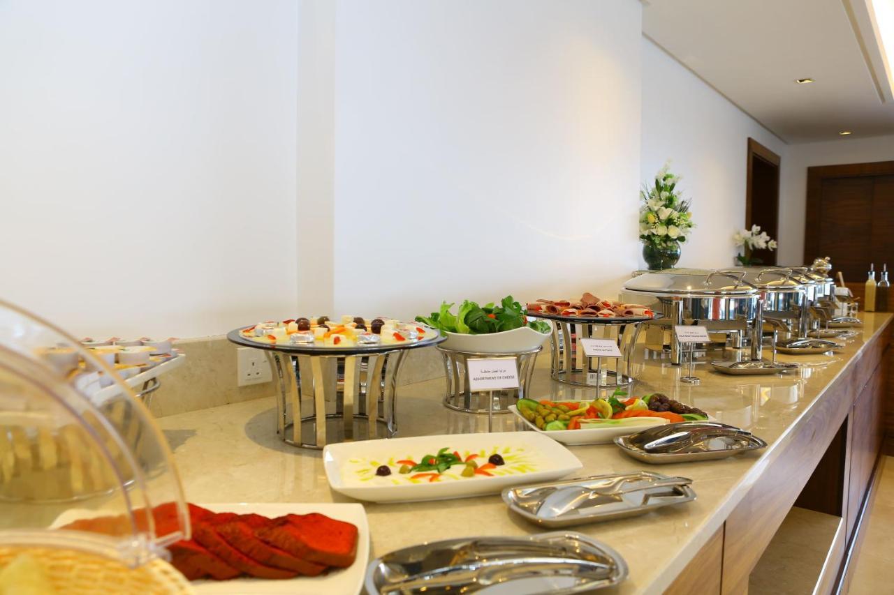 Weekend Hotel Sari Jeddah Exterior photo